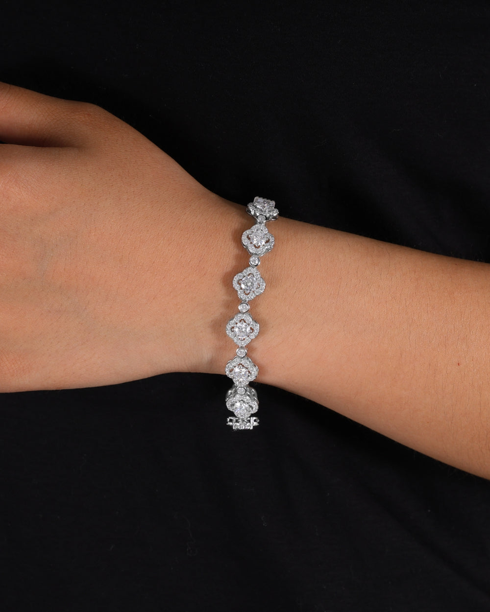 MOISSANITE ICED CLOVERS BRACELET.